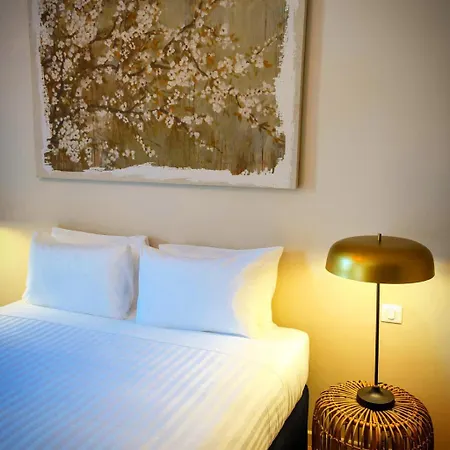 Domaine De La Limetiere Hotel Neuvy-le-Roi Quarto foto